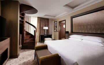 Номер люкс президентский в Гостинице Алые Паруса